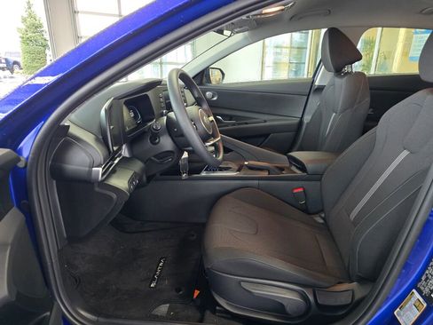 New 2026 Hyundai Elantra SE image 16