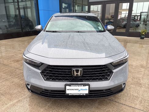 Used 2025 Honda Accord EX-L image 2