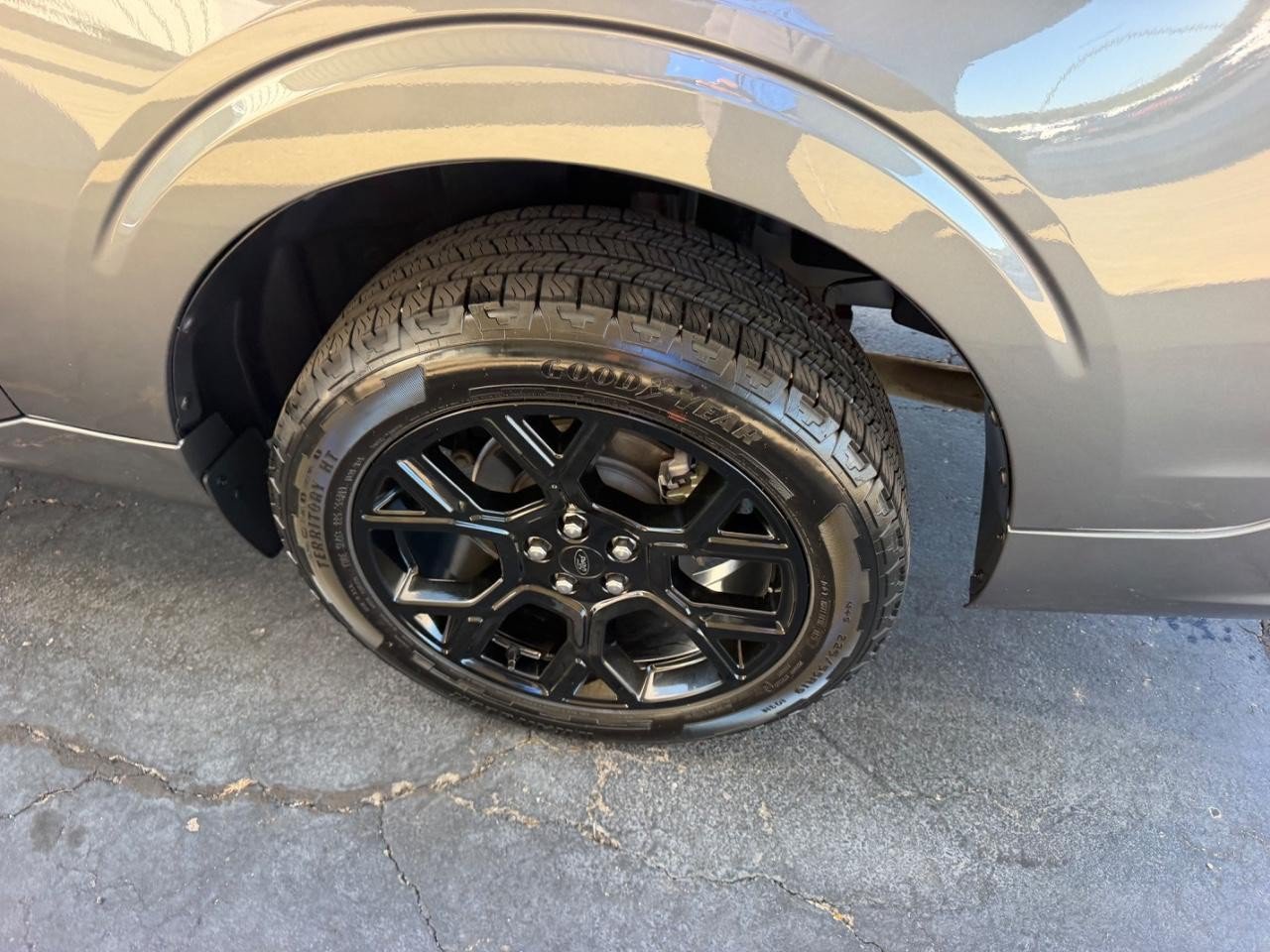 Certified 2025 Ford Maverick Lobo AWD/4WD image 6