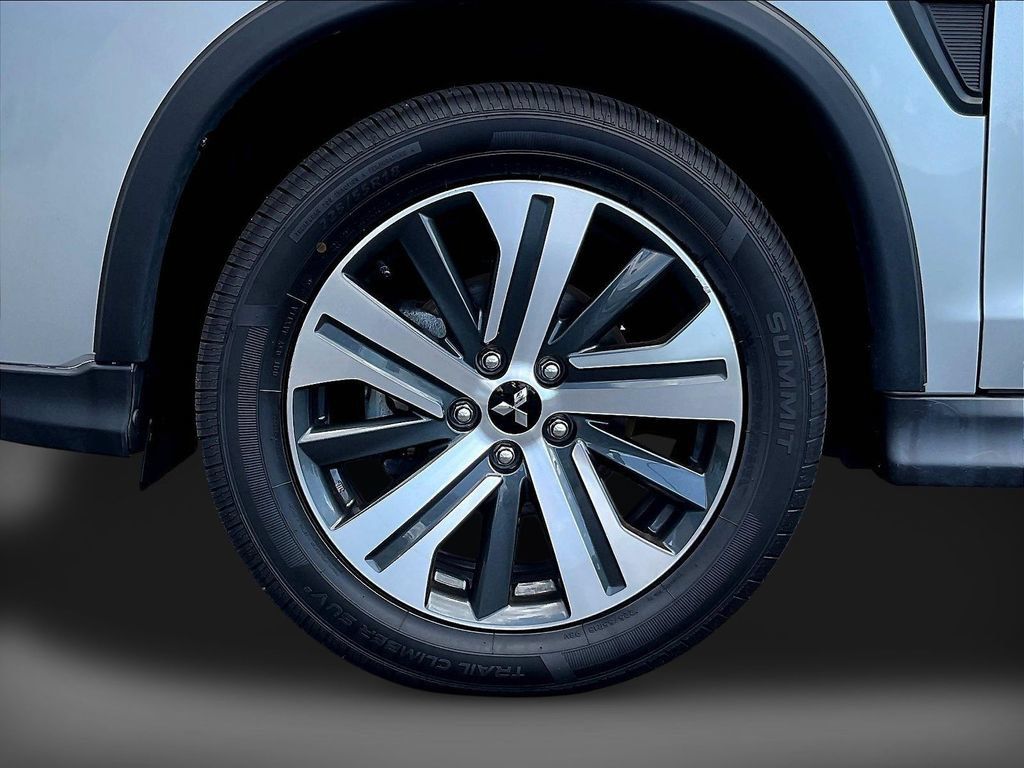 Used 2024 Mitsubishi Outlander Sport AWD image 33