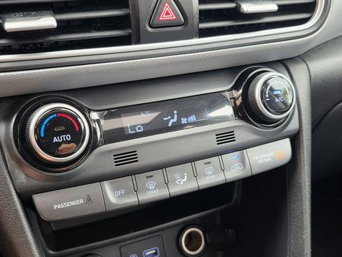 Used 2019 Hyundai Kona Limited image 39