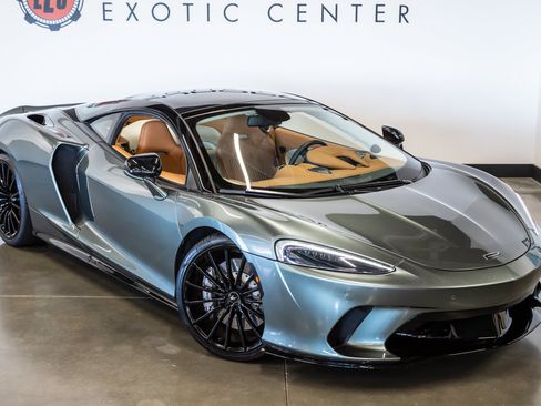 Used 2020 McLaren GT RWD image 3