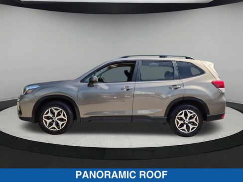Used 2019 Subaru Forester Premium AWD/4WD image 8