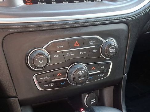 Used 2020 Dodge Charger R/T w/ Plus Group RWD image 18