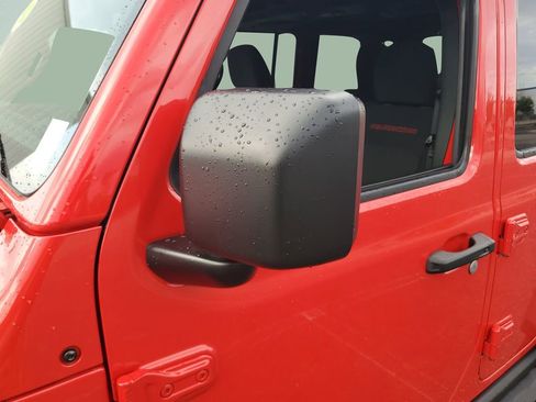 Used 2022 Jeep Wrangler Unlimited Rubicon AWD/4WD image 28