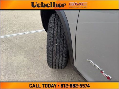 New 2026 GMC Acadia AT4 w/ Luxury Package AWD/4WD image 25