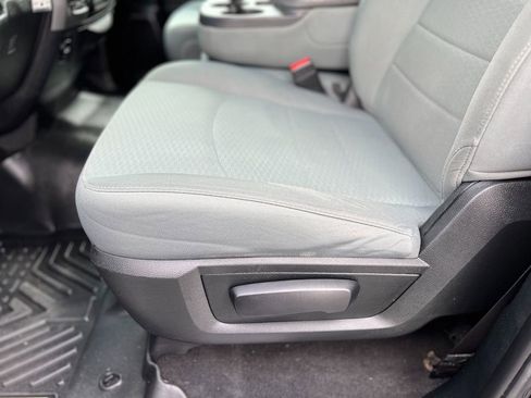 Used 2018 RAM 1500 Express w/ Express Value Package image 20