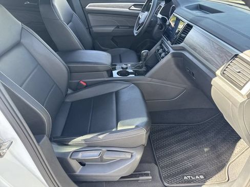 Used 2023 Volkswagen Atlas Cross Sport SE w/ Panoramic Sunroof Package AWD/4WD image 26