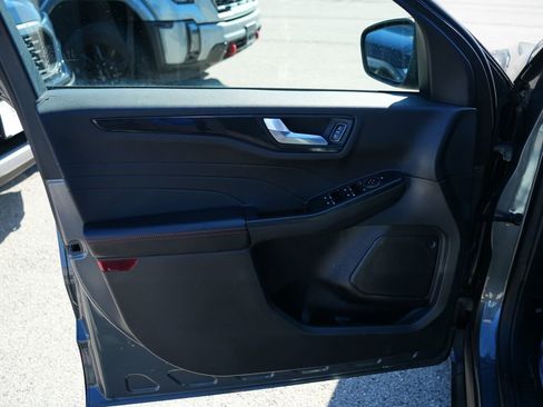 Used 2024 Ford Escape ST-Line image 19