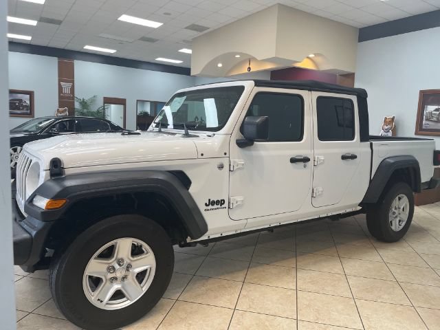 Used 2020 Jeep Gladiator Sport w/ Quick Order Package 24S AWD/4WD image 3
