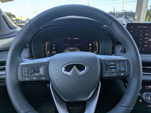 New 2026 INFINITI QX60 Luxe w/ Family Package image 32