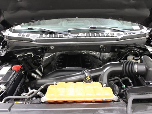 Used 2015 Ford F150 Platinum w/ Trailer Tow Package AWD/4WD image 39