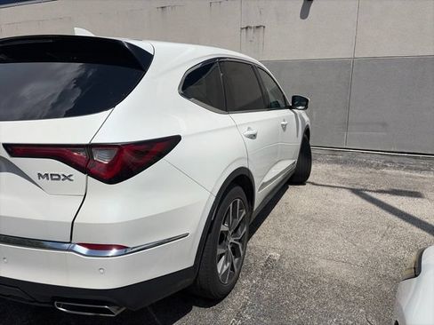 Used 2022 Acura MDX w/ Technology Package FWD image 4