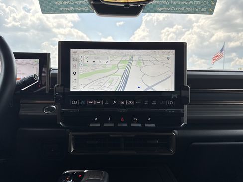 Used 2025 GMC Hummer EV 3X AWD/4WD image 32