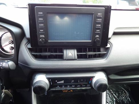 Used 2019 Toyota RAV4 LE image 16