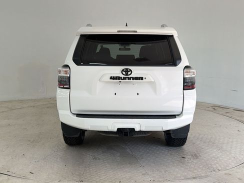 Used 2016 Toyota 4Runner SR5 RWD image 10