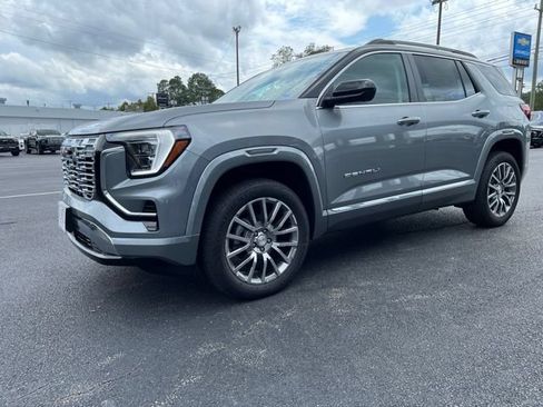 New 2027 GMC Terrain Denali w/ LPO, Floor Liner Package AWD/4WD image 15