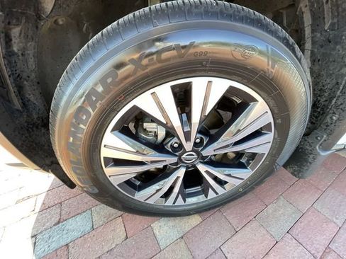 Used 2021 Nissan Rogue SV FWD image 26