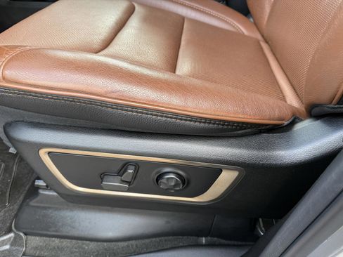 Used 2022 RAM 1500 Limited image 19