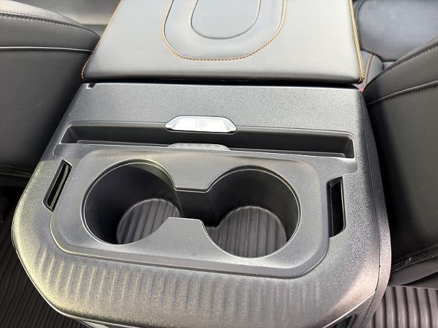 Used 2025 Ford Expedition Tremor AWD/4WD image 22