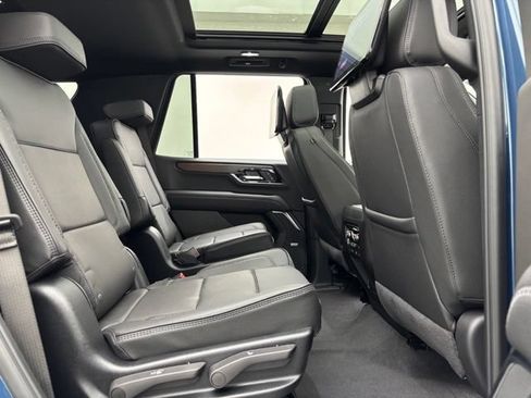 New 2026 GMC Yukon Denali w/ Denali Reserve Package AWD/4WD image 41
