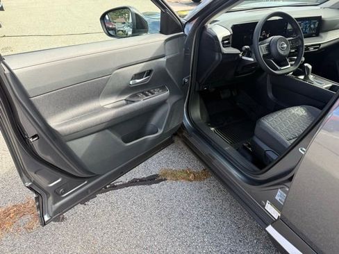 New 2026 Nissan Kicks SV w/ SV Premium Package image 15