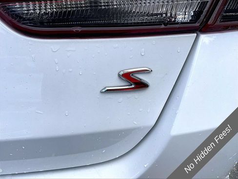 Used 2018 Kia Optima S FWD image 8