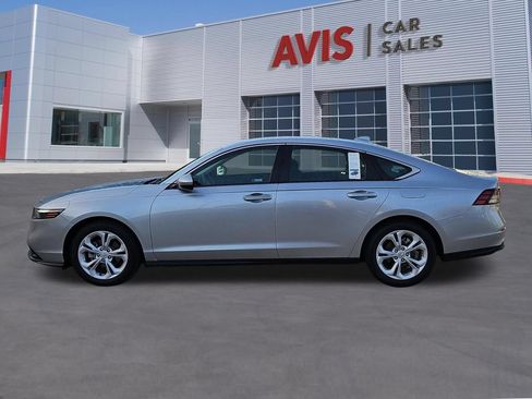 Used 2025 Honda Accord LX image 10