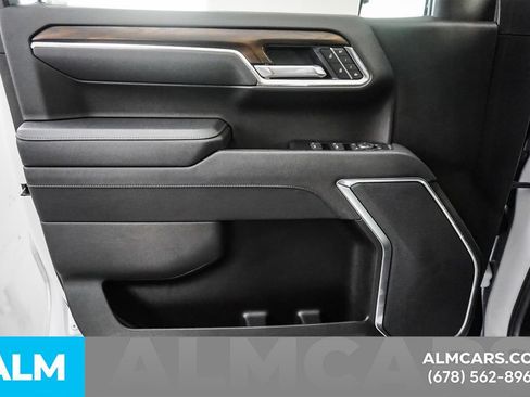 Used 2025 GMC Sierra 1500 SLT RWD image 47
