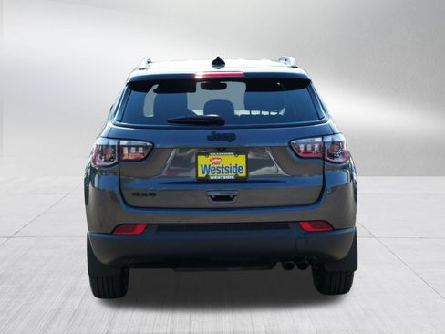 Used 2021 Jeep Compass Latitude AWD/4WD image 6