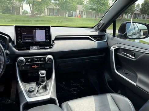Used 2020 Toyota RAV4 XSE AWD/4WD image 26