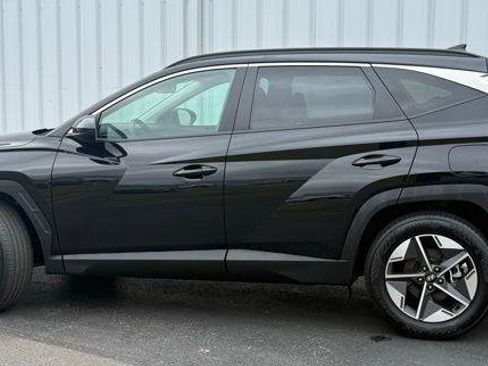 Used 2025 Hyundai Tucson SEL FWD image 2