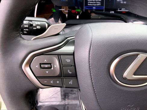 Used 2025 Lexus RX 350h image 24