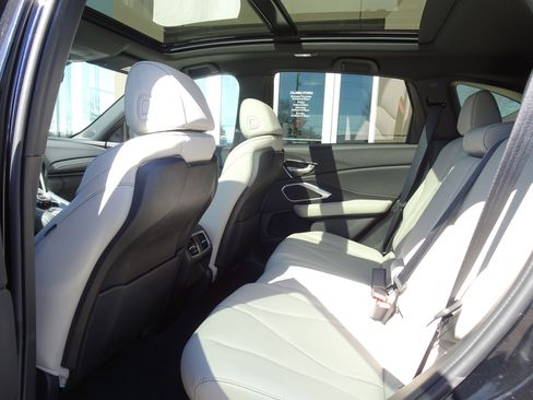 Used 2025 Acura RDX Base image 15