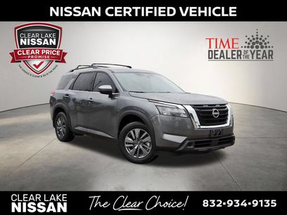 Certified 2025 Nissan Pathfinder SV