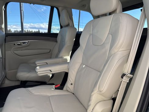 New 2026 Volvo XC90 T8 Ultra w/ Protection Package Premier image 11