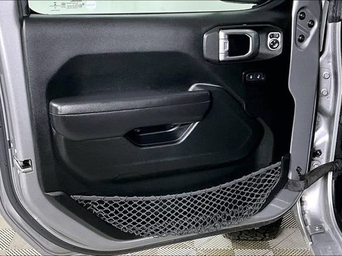 Used 2020 Jeep Gladiator Sport w/ Quick Order Package 24S image 23