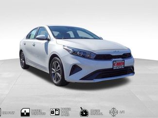 Used 2022 Kia Forte LXS video 1