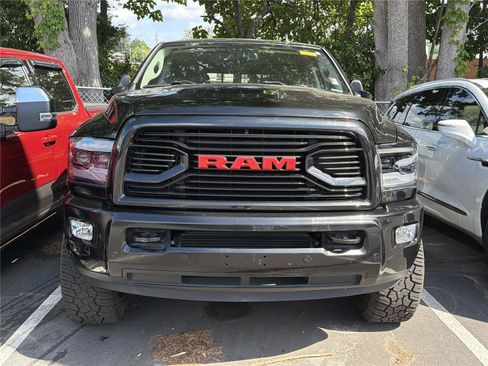 Used 2018 RAM 2500 Laramie w/ Sport Appearance Group AWD/4WD image 2