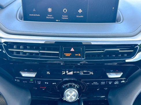 Used 2024 Acura MDX SH-AWD w/ Technology Package image 31