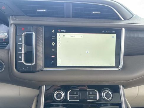 Used 2022 GMC Yukon Denali RWD image 26