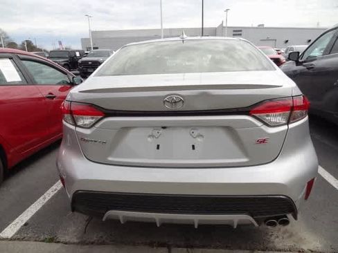 Used 2022 Toyota Corolla SE image 5