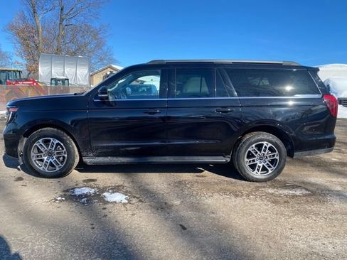 Certified 2025 Ford Expedition Max Active AWD/4WD image 4