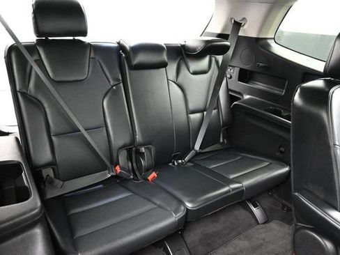 Used 2025 Kia Telluride S FWD image 24