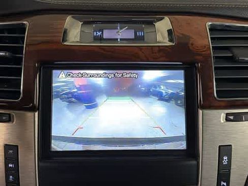 Used 2014 Cadillac Escalade ESV Platinum image 20