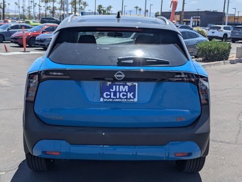 New 2026 Nissan Kicks SR FWD image 3