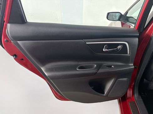 Used 2017 Nissan Altima 2.5 SR w/ Midnight Edition Package image 26