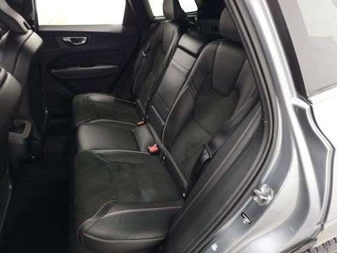 Used 2019 Volvo XC60 T6 R-Design w/ Protection Package Premier AWD/4WD image 36