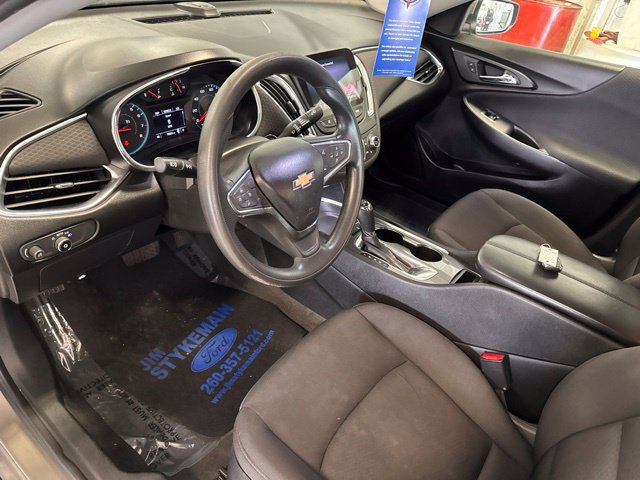 Used 2020 Chevrolet Malibu LT FWD image 36