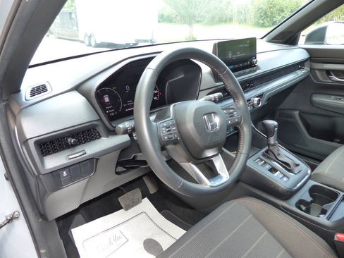 Used 2025 Honda CR-V Sport image 25
